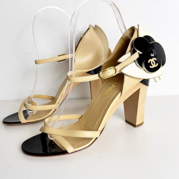 Chanel bi-color strappy camellia wing heels size 38 - Picture 6 of 11